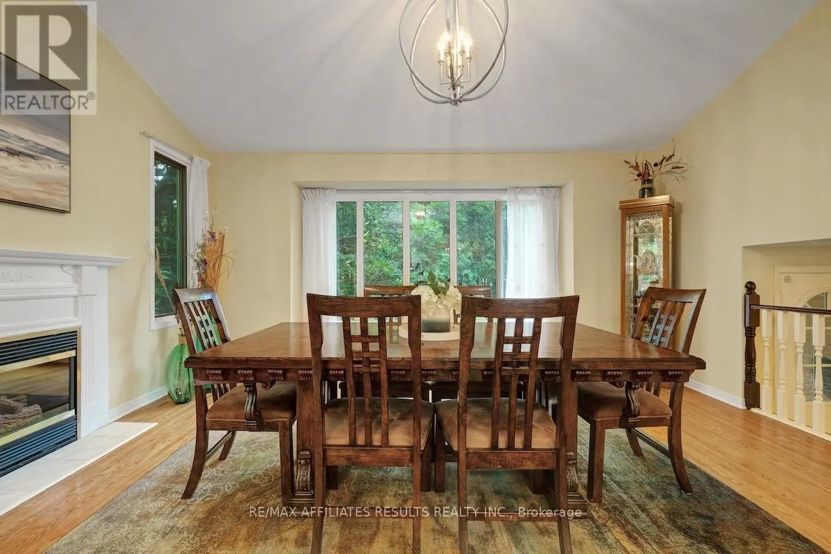 2 WEDGEWOOD CRESCENT