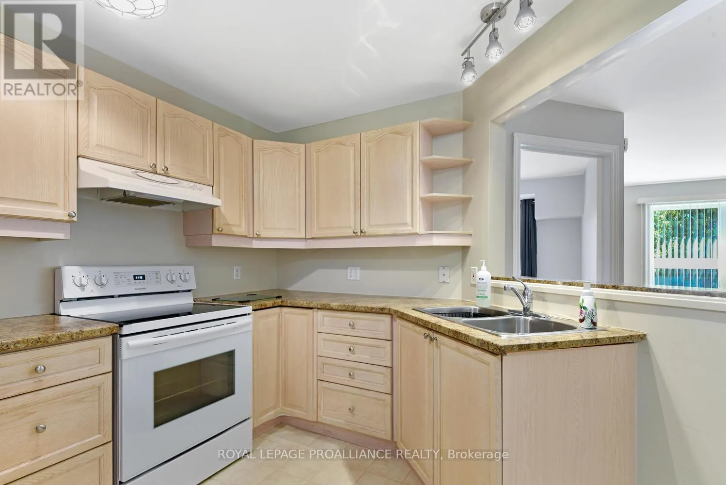 11 - 1171 MILLWOOD AVENUE