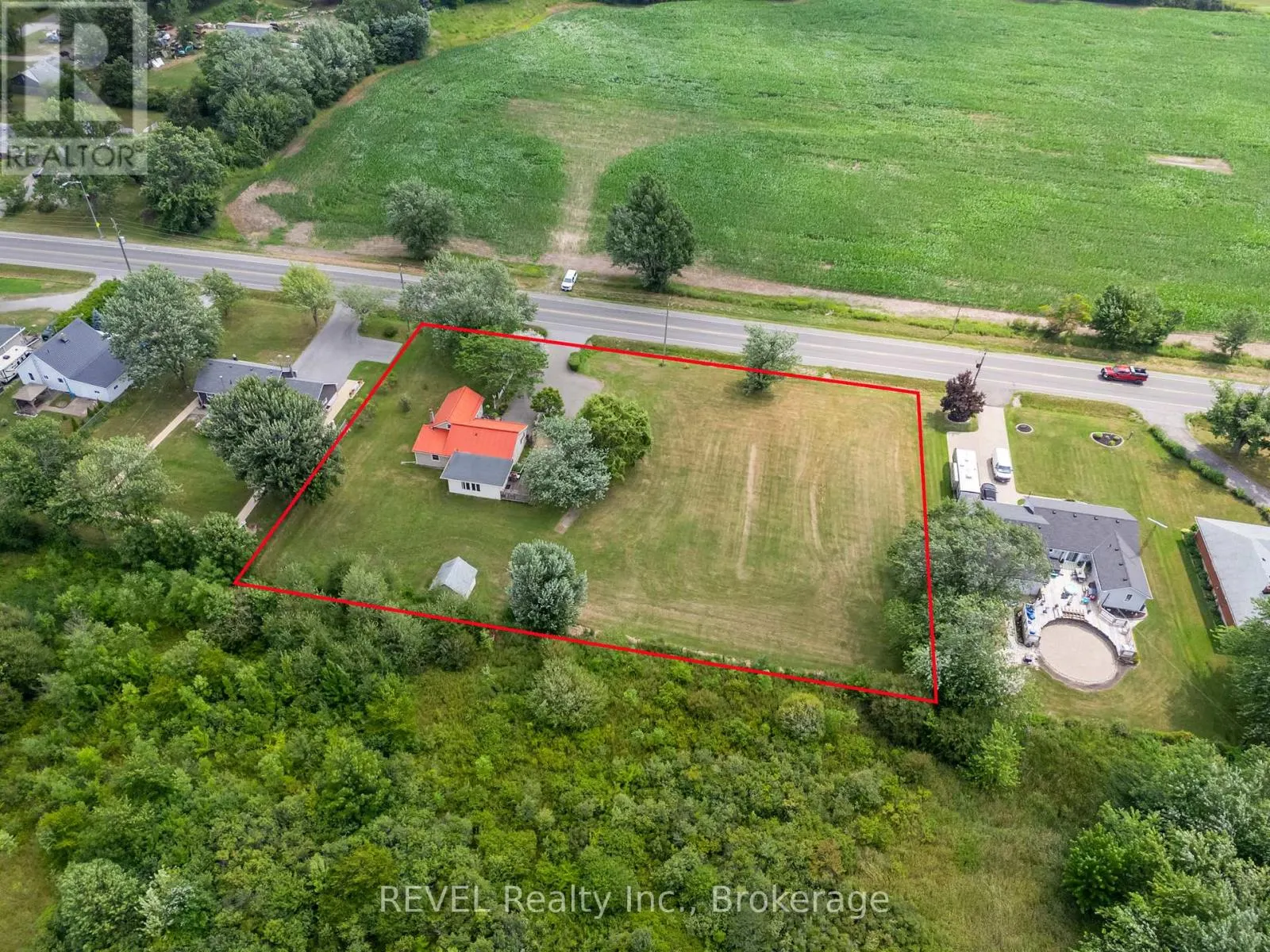 1555 MERRITTVILLE HIGHWAY