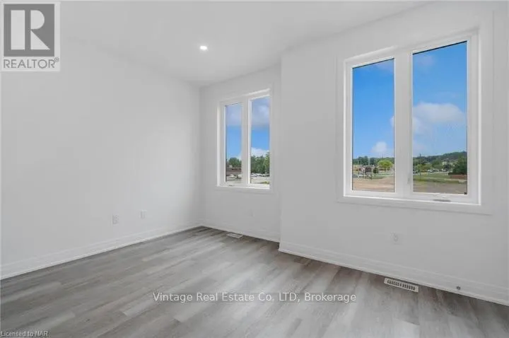29 - 1465 STATION STREET, #29