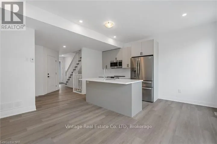 29 - 1465 STATION STREET, #29
