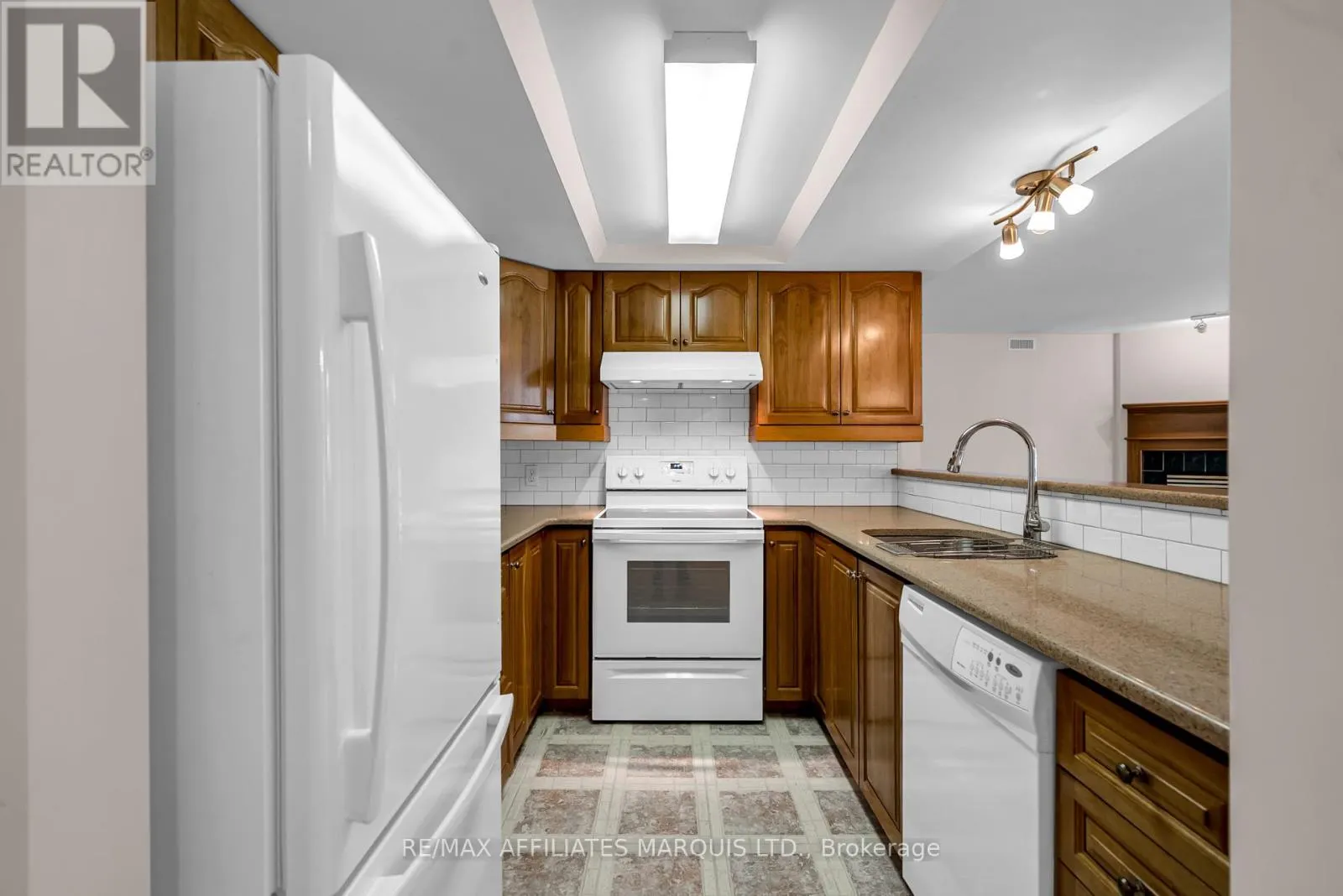 104 - 301 WATER STREET W