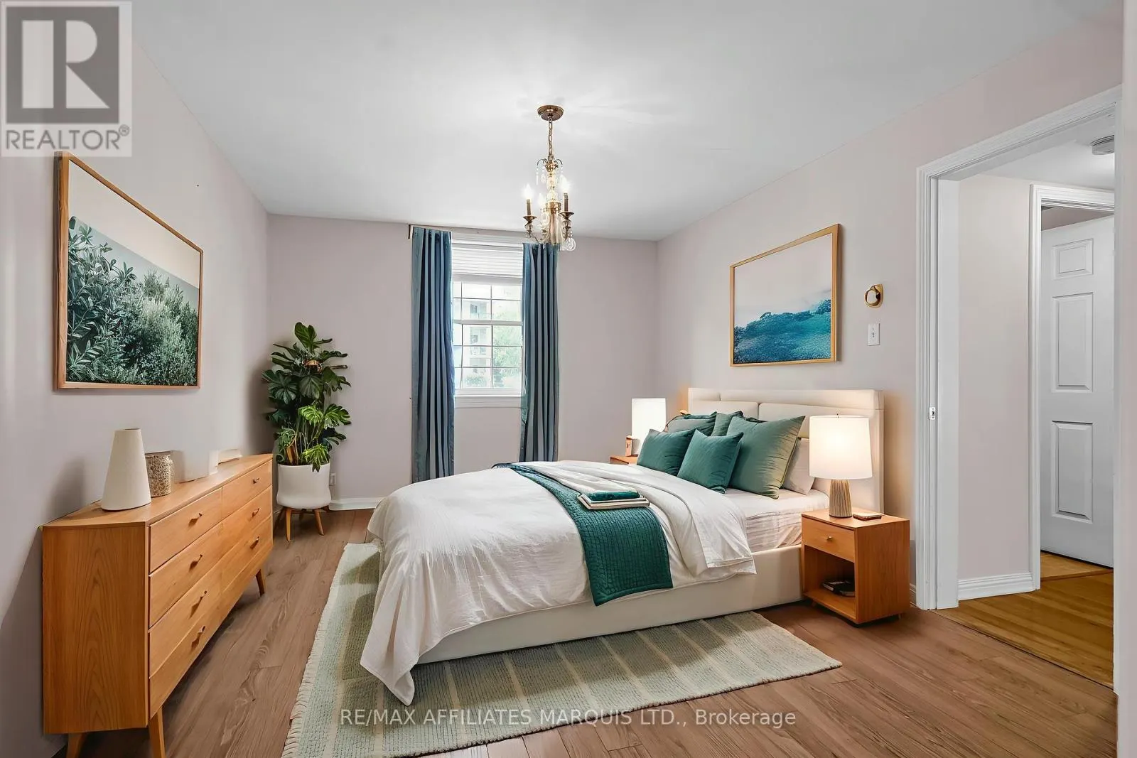104 - 301 WATER STREET W
