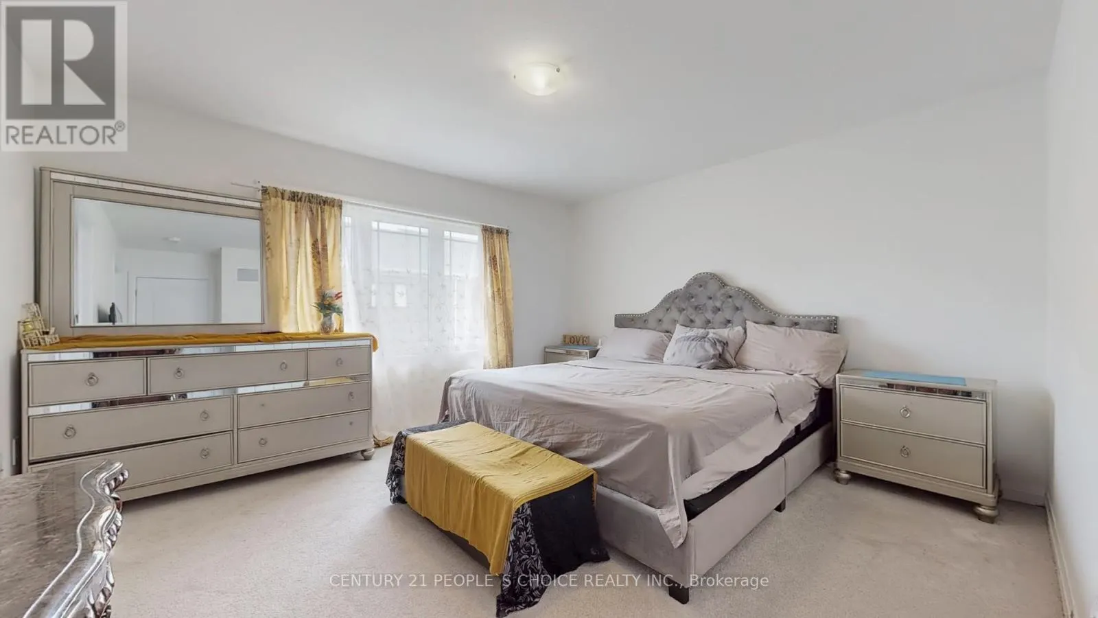 38 STANLEY AVENUE N