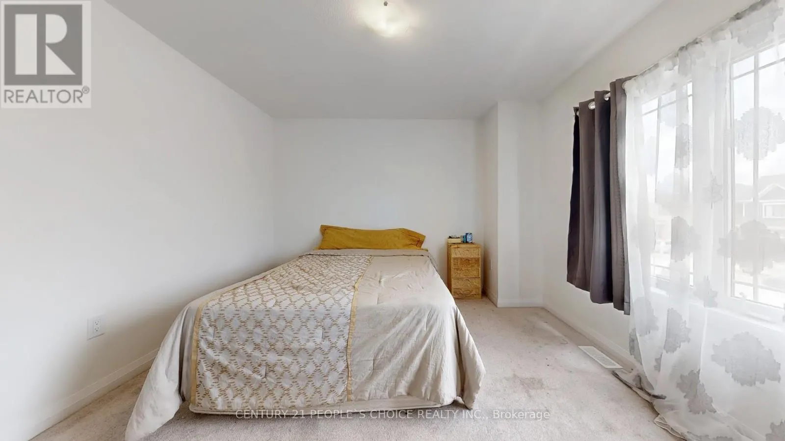 38 STANLEY AVENUE N