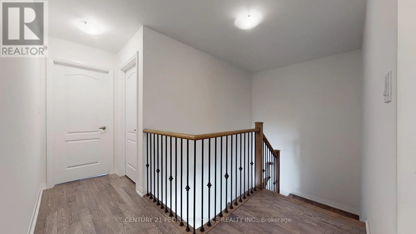 38 STANLEY AVENUE N