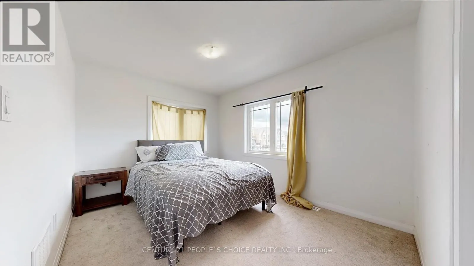 38 STANLEY AVENUE N