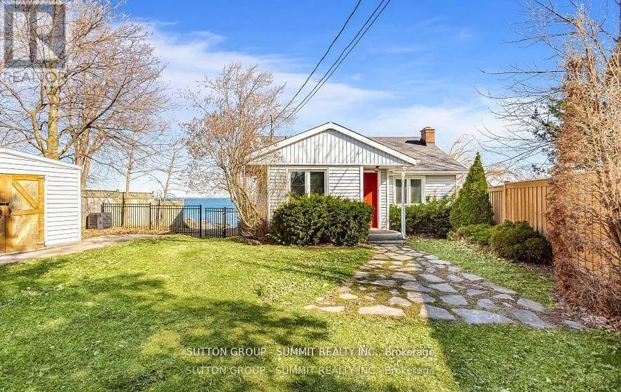 18 1/2 LAKESHORE DRIVE