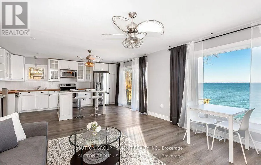 18 1/2 LAKESHORE DRIVE