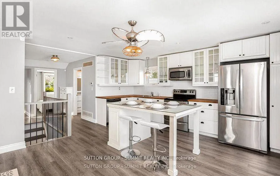 18 1/2 LAKESHORE DRIVE