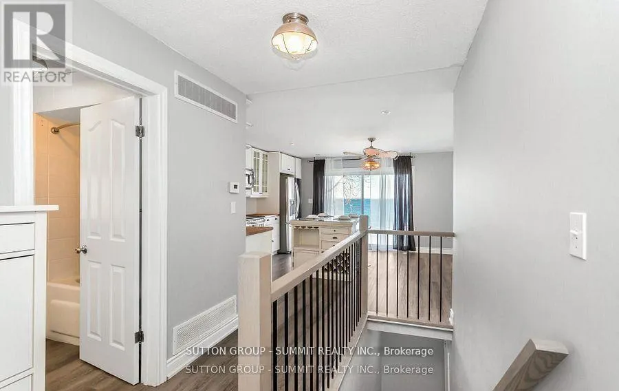 18 1/2 LAKESHORE DRIVE