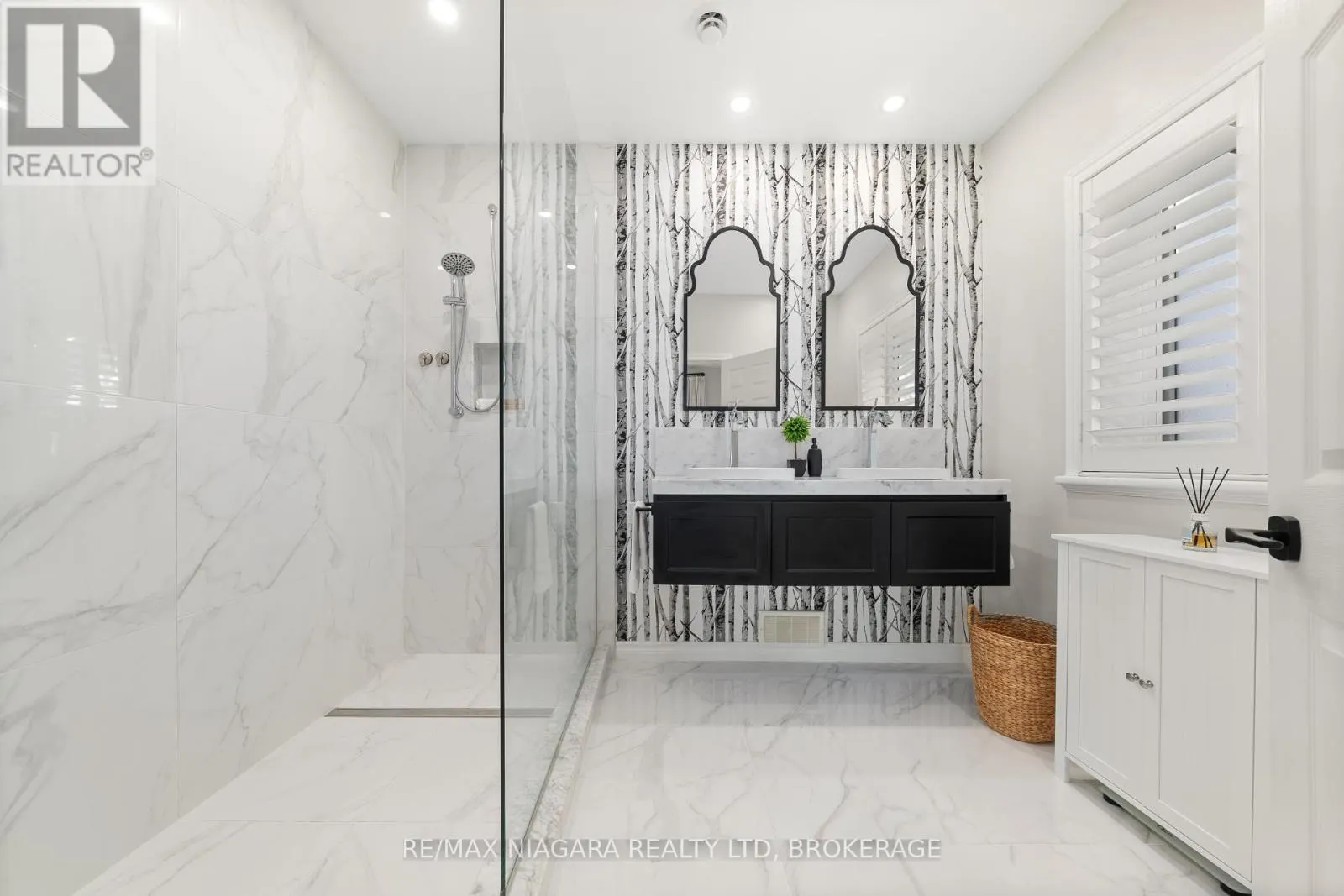 82 C CENTENNIAL LANE