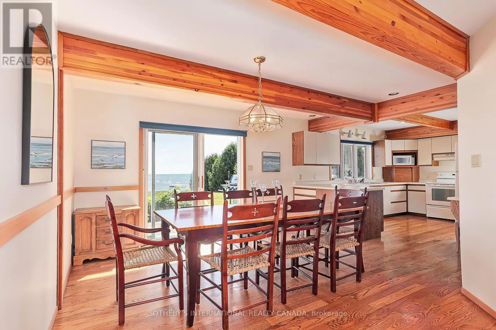 121 FIELDCREST COURT