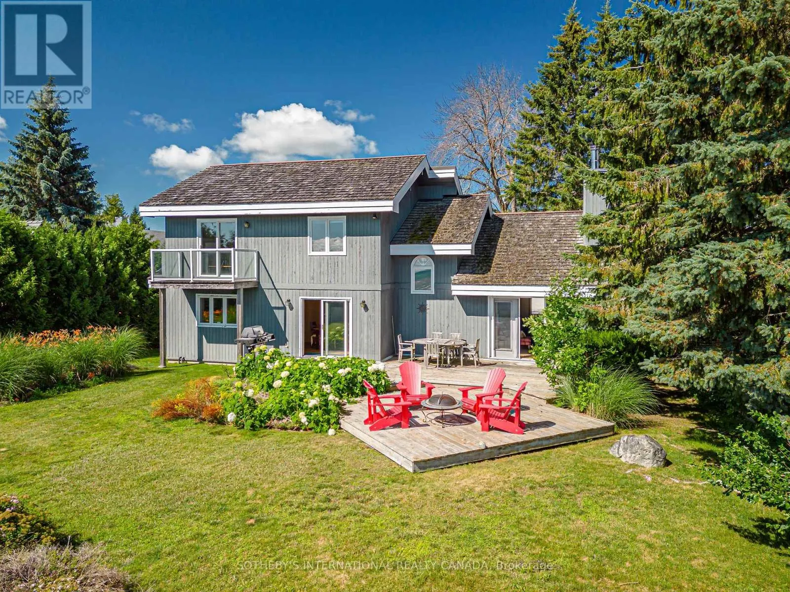 121 FIELDCREST COURT