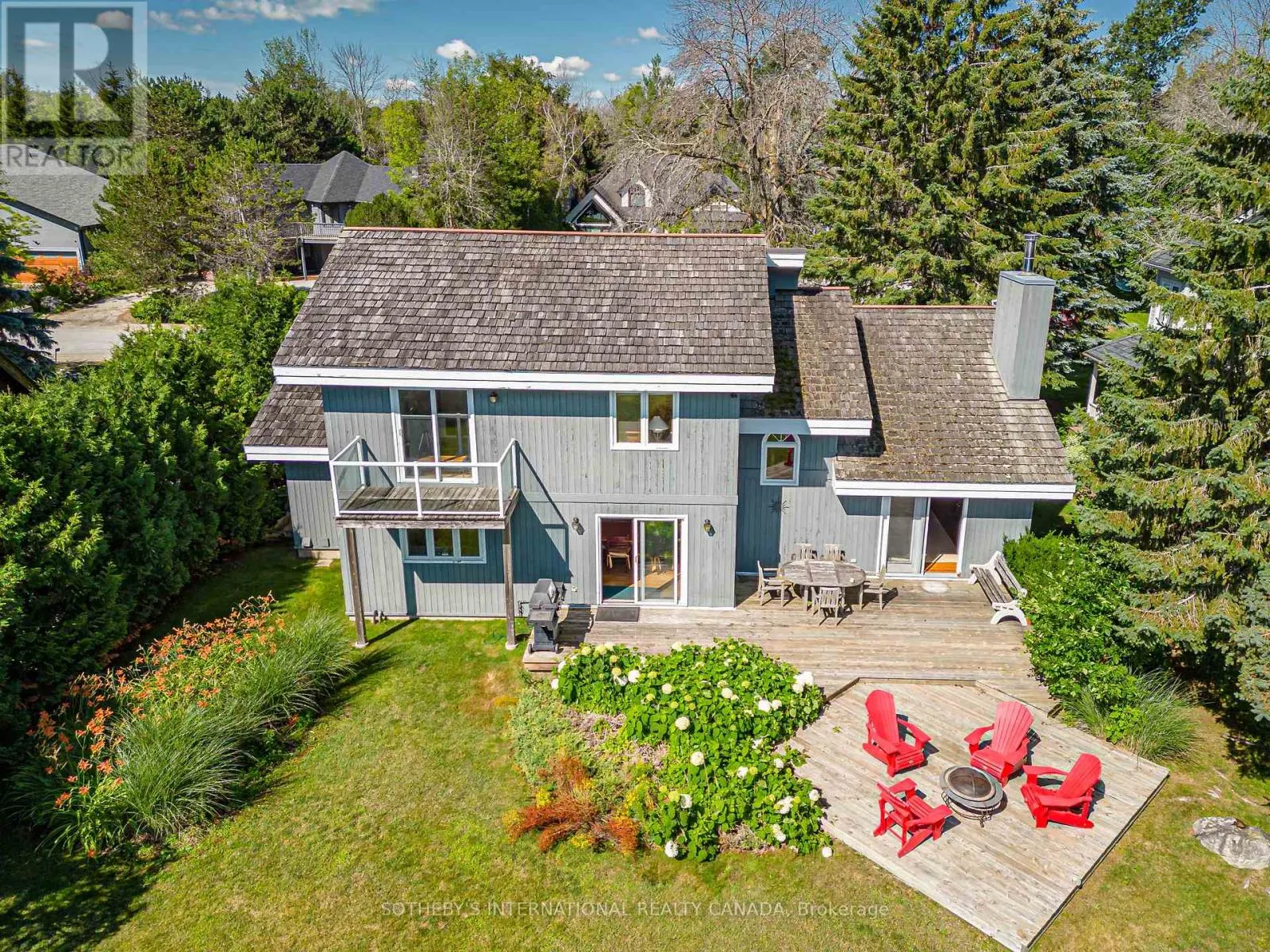121 FIELDCREST COURT