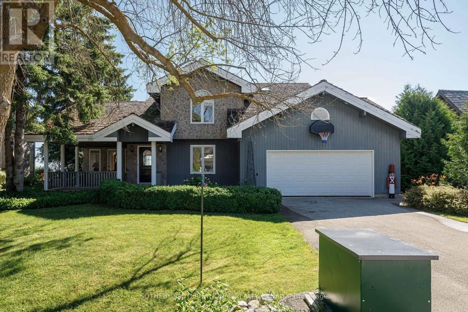 121 FIELDCREST COURT