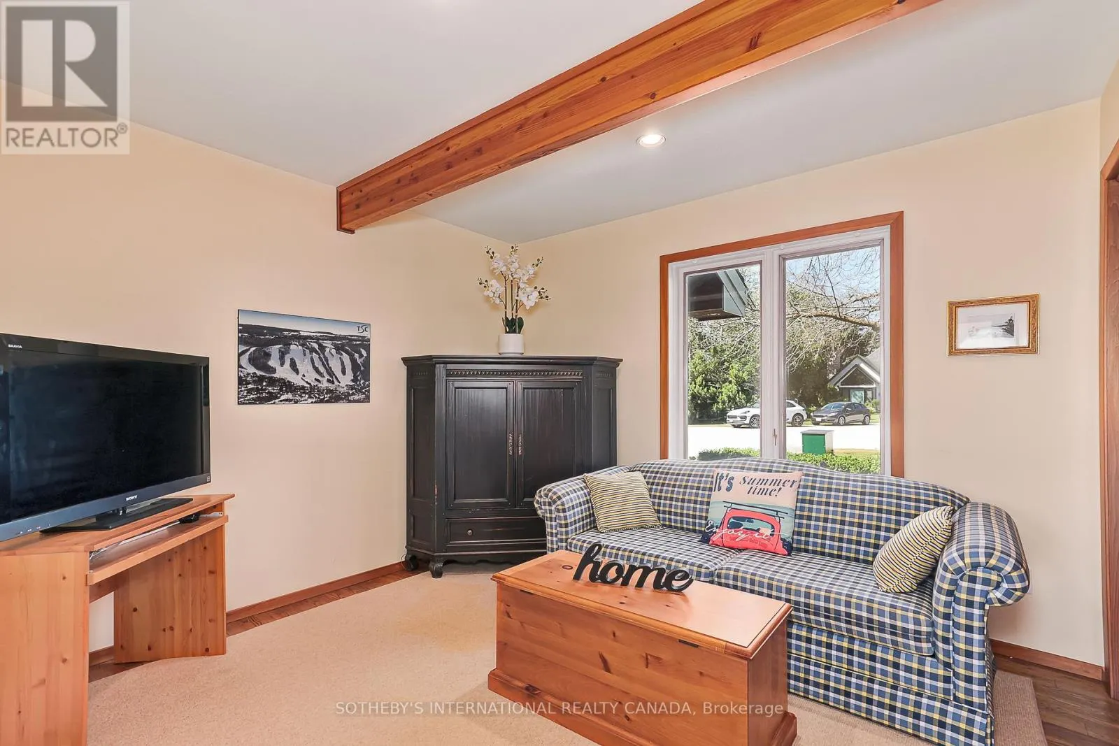121 FIELDCREST COURT