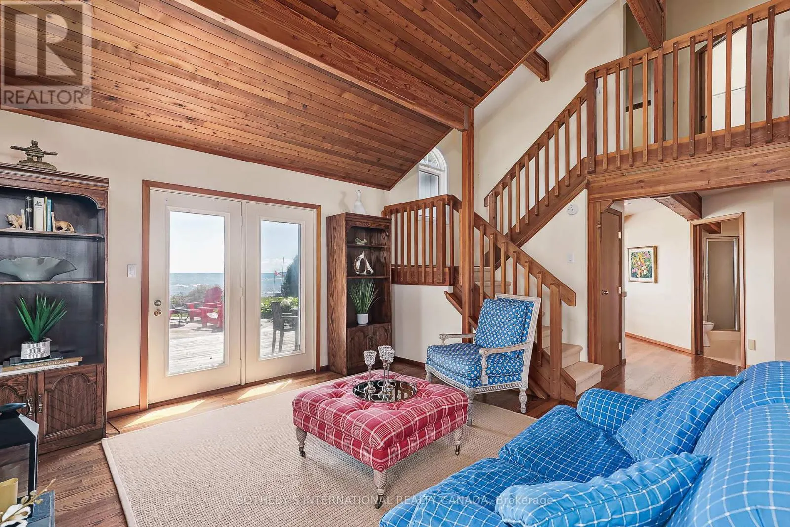 121 FIELDCREST COURT