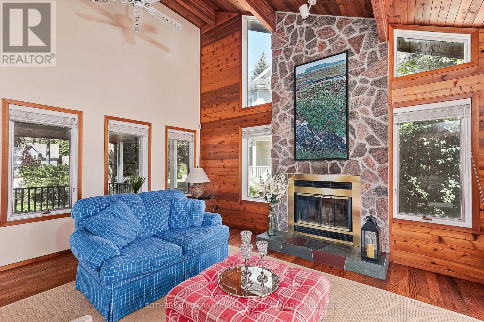 121 FIELDCREST COURT