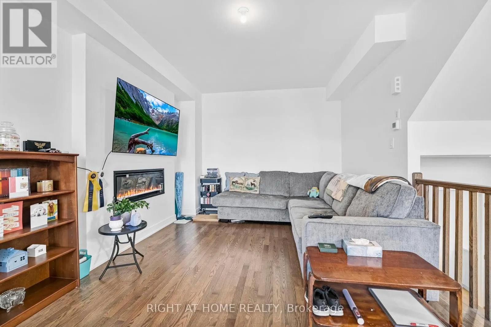 556 TAHOE HEIGHTS