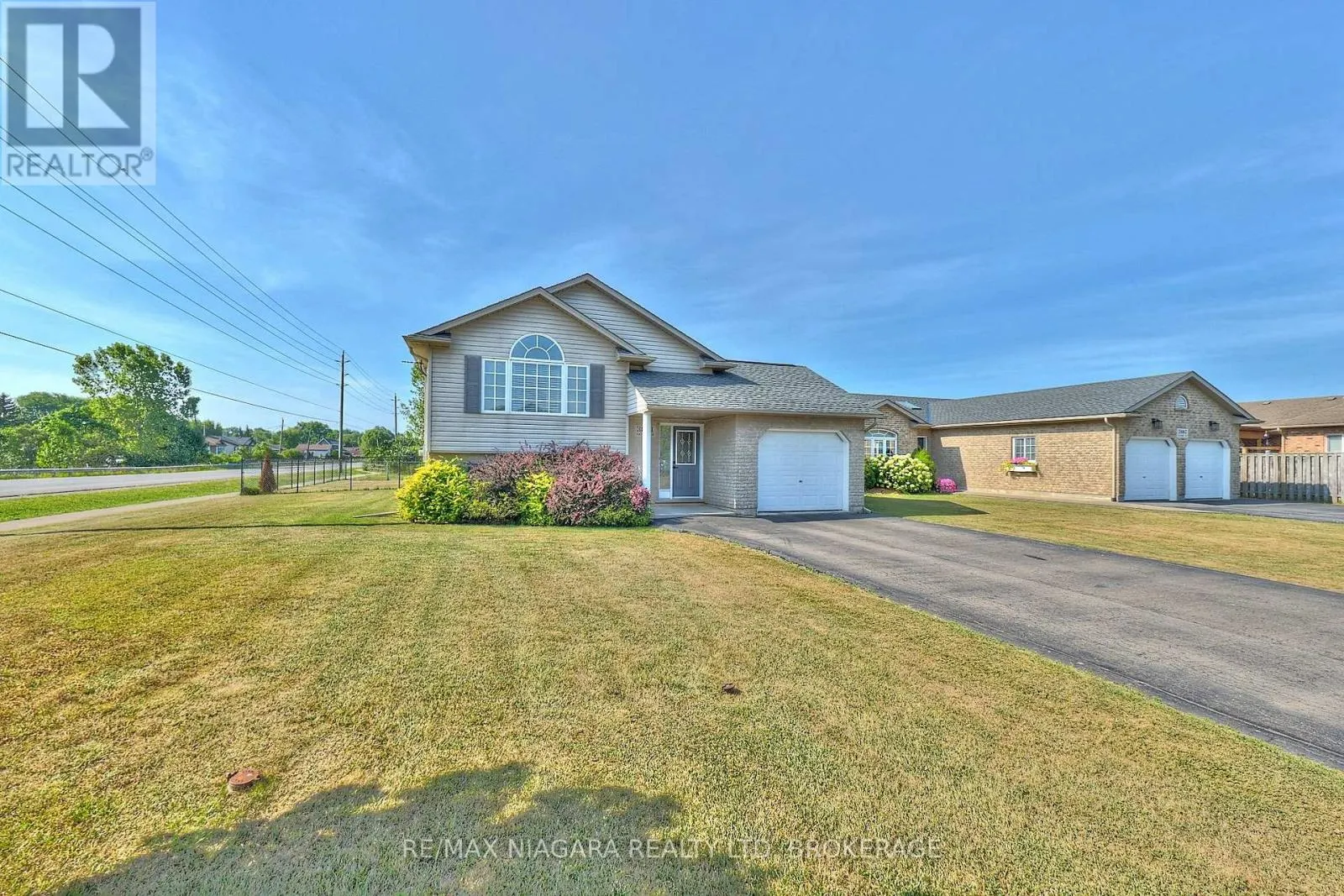 3881 CHRISTINA COURT