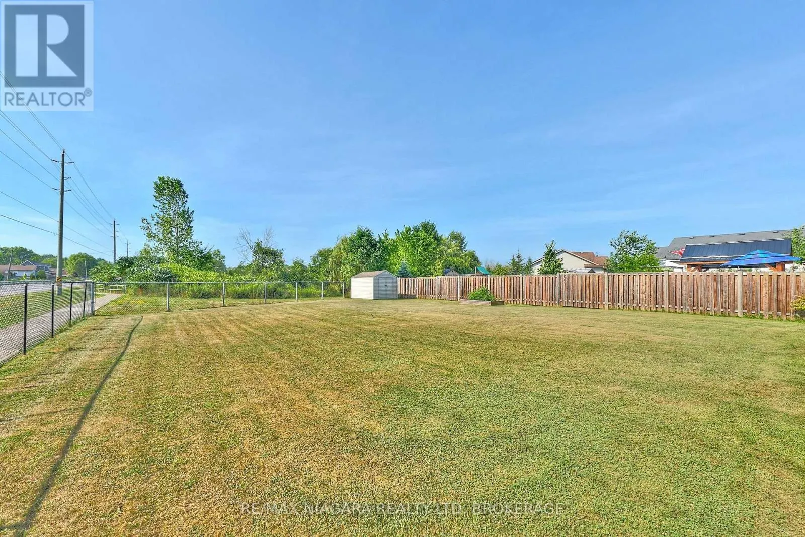 3881 CHRISTINA COURT