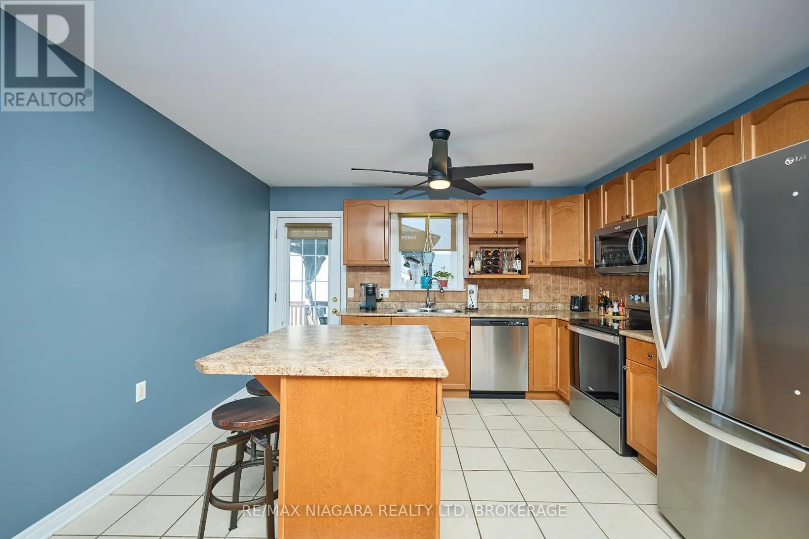 3881 CHRISTINA COURT