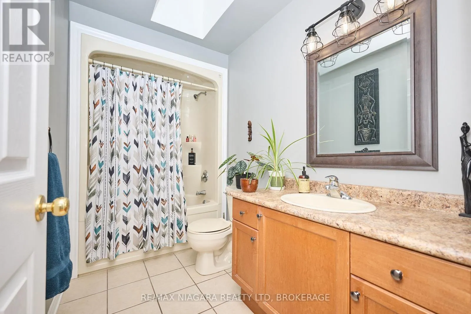 3881 CHRISTINA COURT