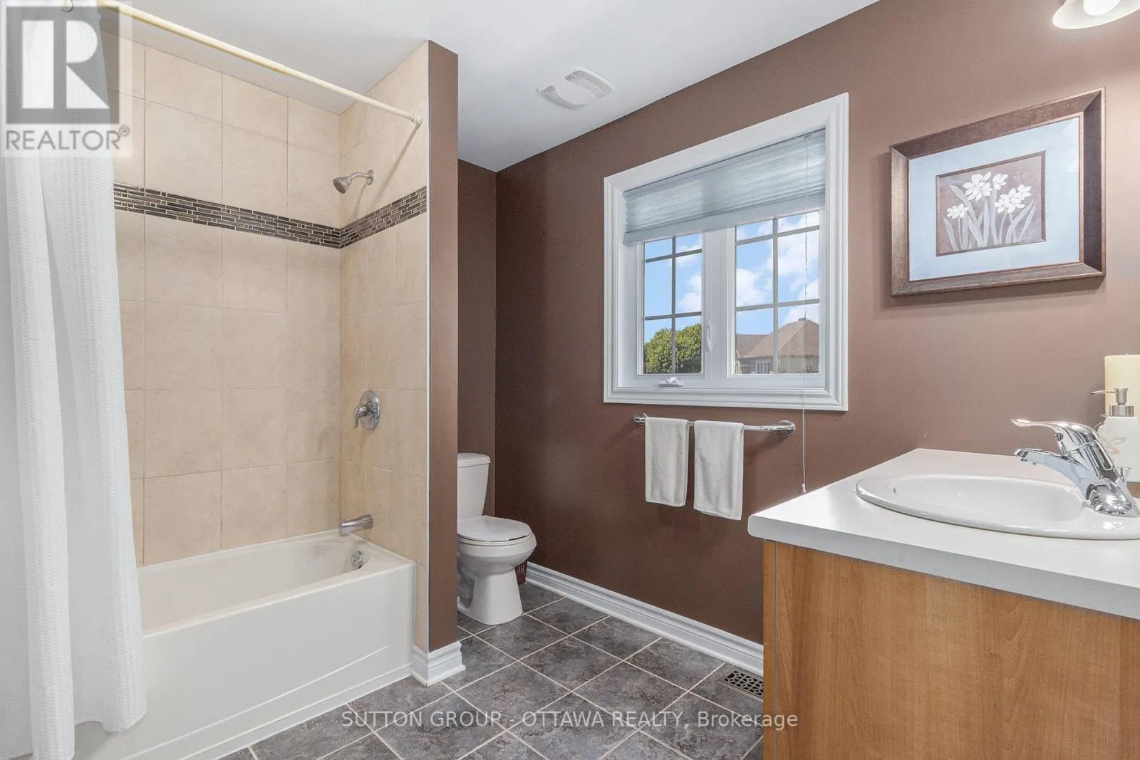56 HONORE CRESCENT