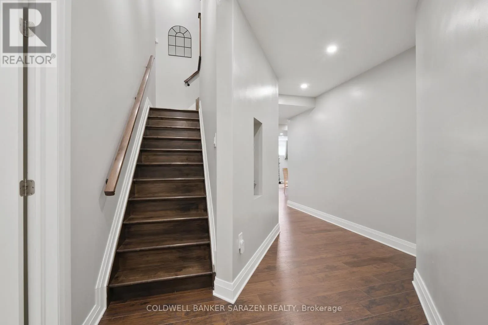 512 ELM PARK AVENUE