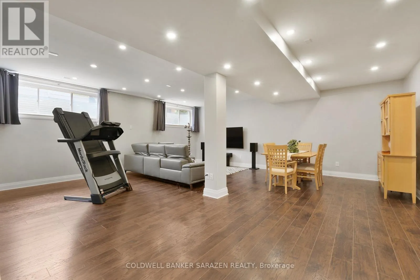 512 ELM PARK AVENUE