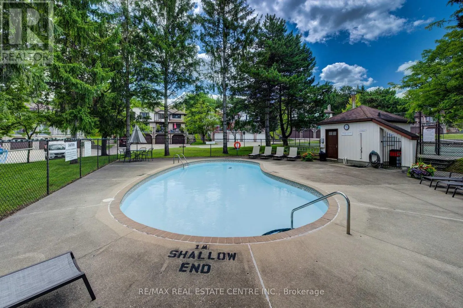 4 - 493 BEECHWOOD DRIVE