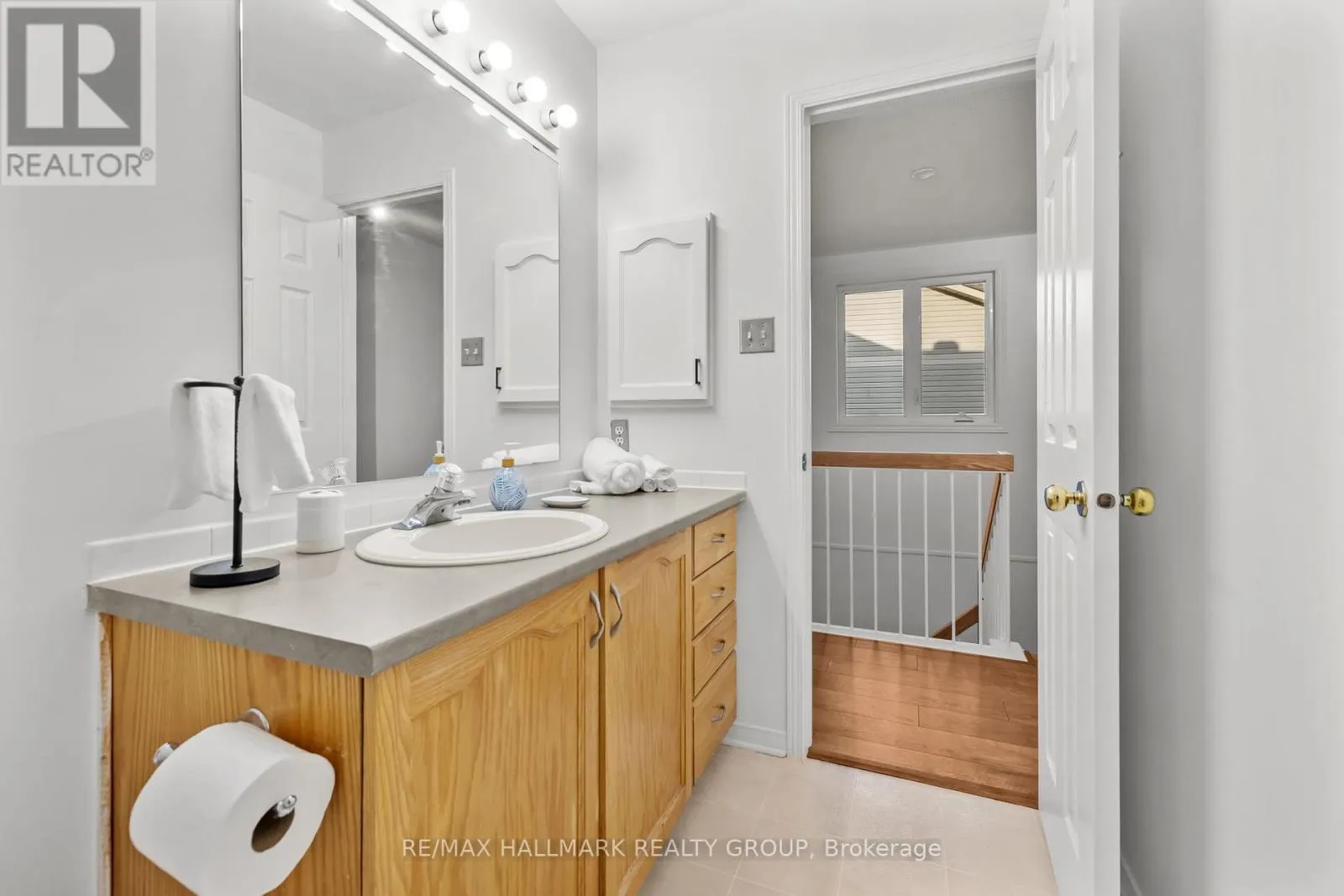 6020 LONGLEAF DRIVE