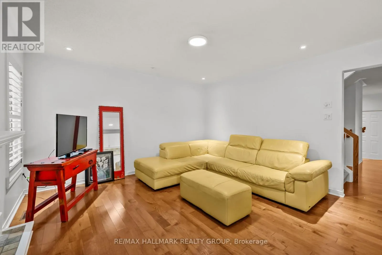 6020 LONGLEAF DRIVE