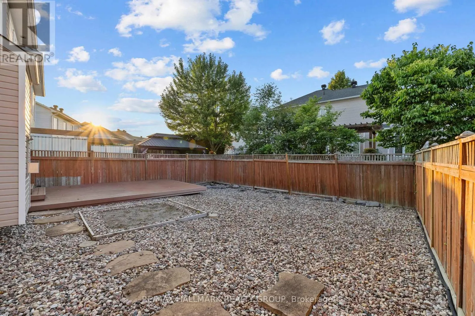 6020 LONGLEAF DRIVE
