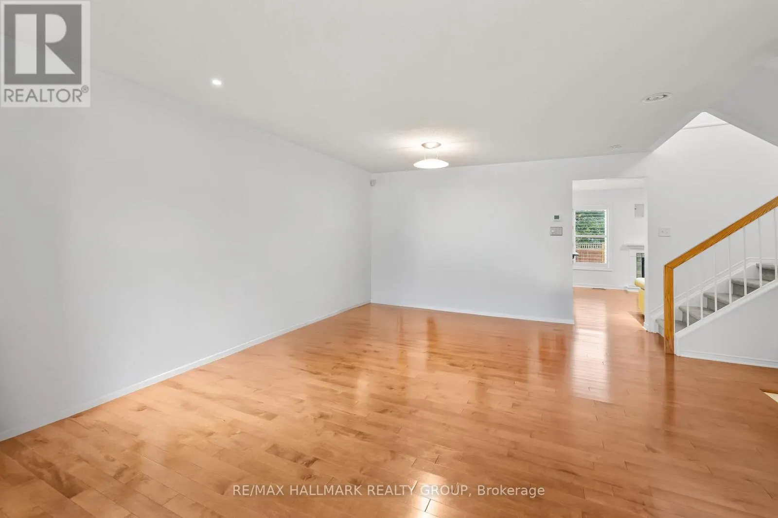 6020 LONGLEAF DRIVE
