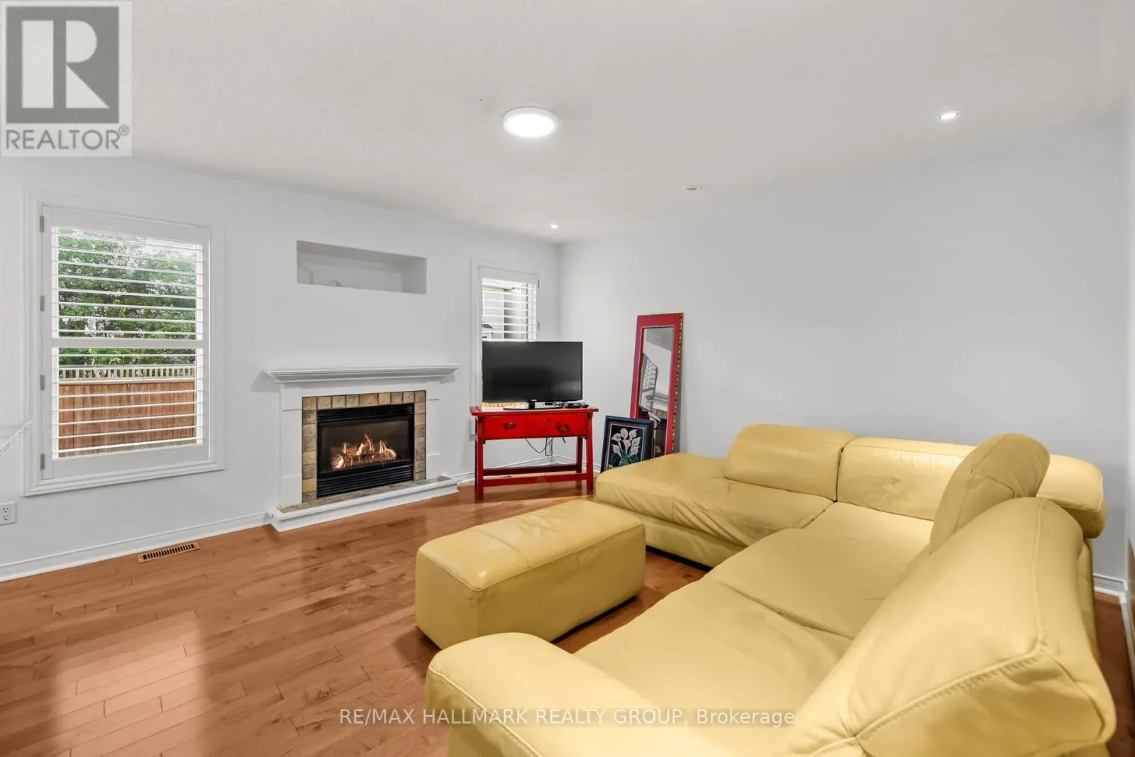 6020 LONGLEAF DRIVE