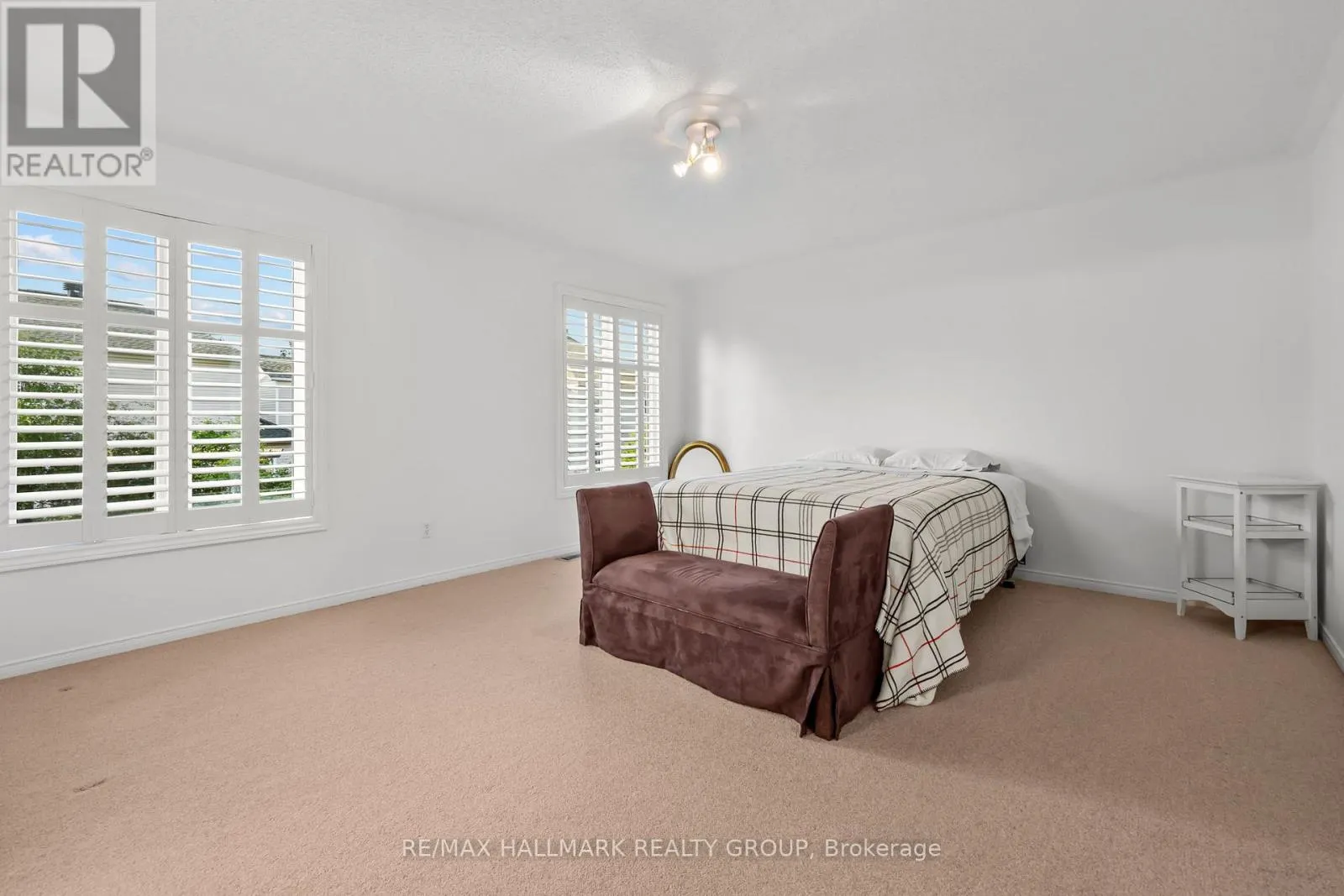 6020 LONGLEAF DRIVE