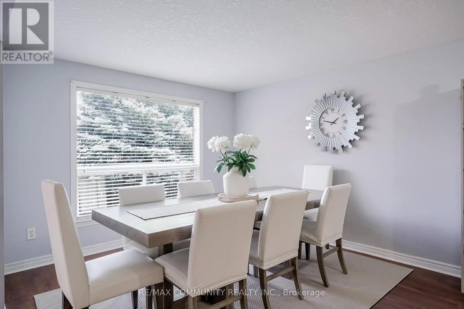 MAIN LEVEL - 650 SPINNAKER CRESCENT