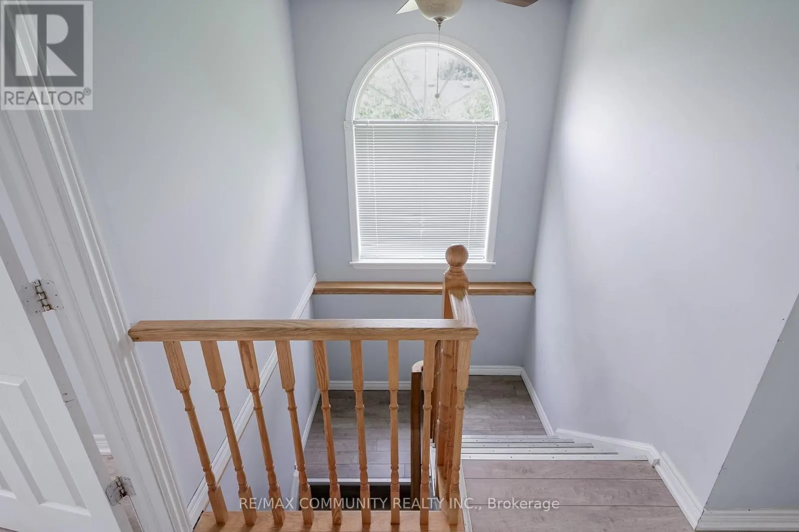 MAIN LEVEL - 650 SPINNAKER CRESCENT