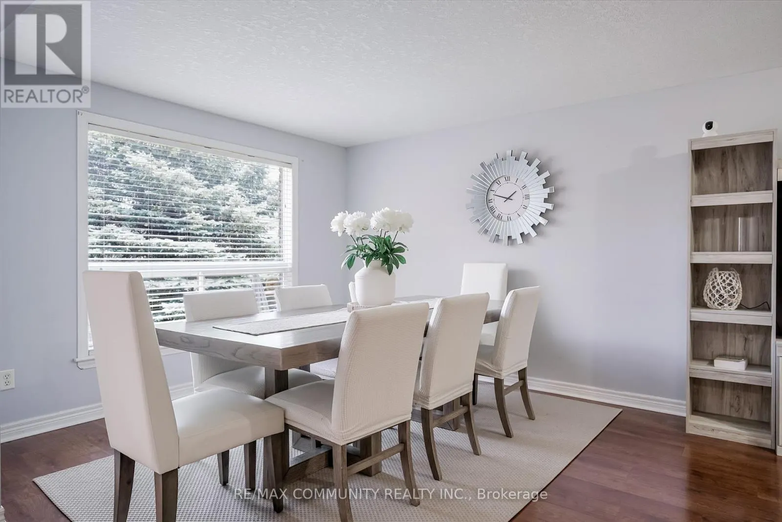 MAIN LEVEL - 650 SPINNAKER CRESCENT