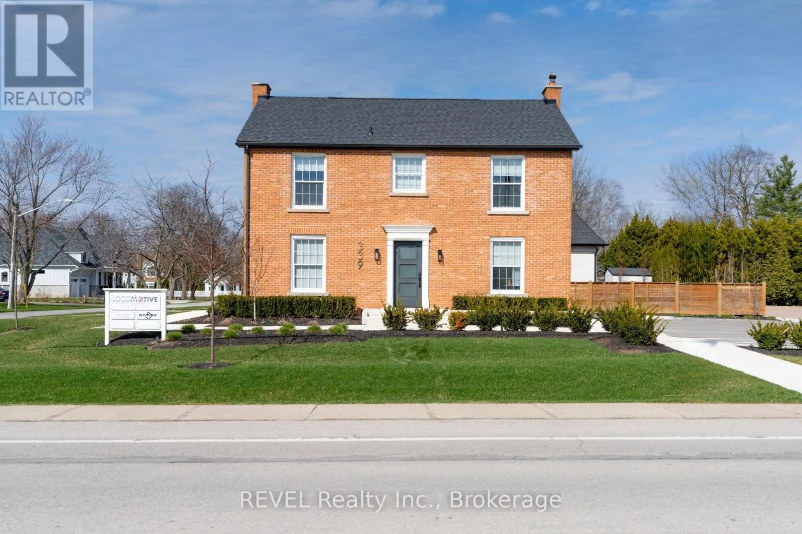339 MARY STREET