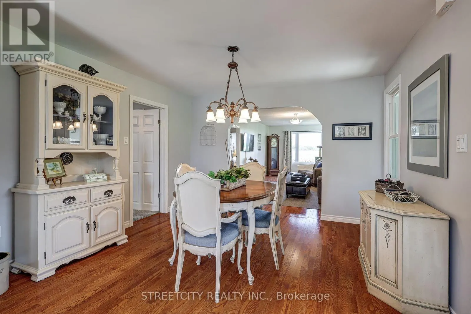 5231 WESTCHESTER BOURNE