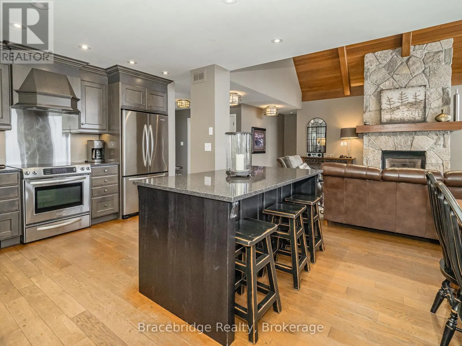 BELMONT WEEK 10 - 3876 MUSKOKA RD 118 W HIGHWAY