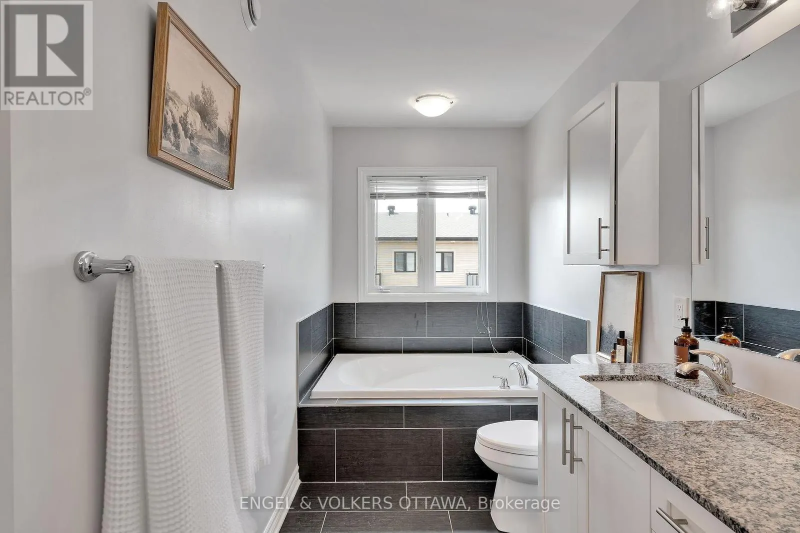 262 PEMBINA PRIVATE