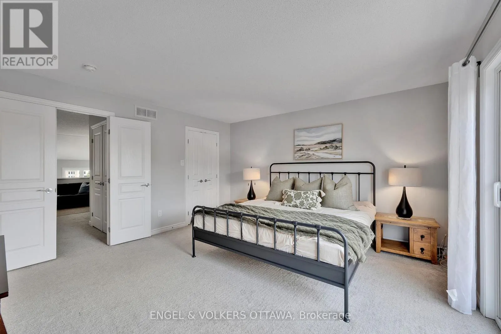 262 PEMBINA PRIVATE