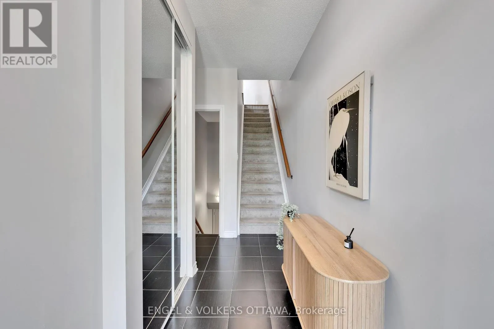 262 PEMBINA PRIVATE