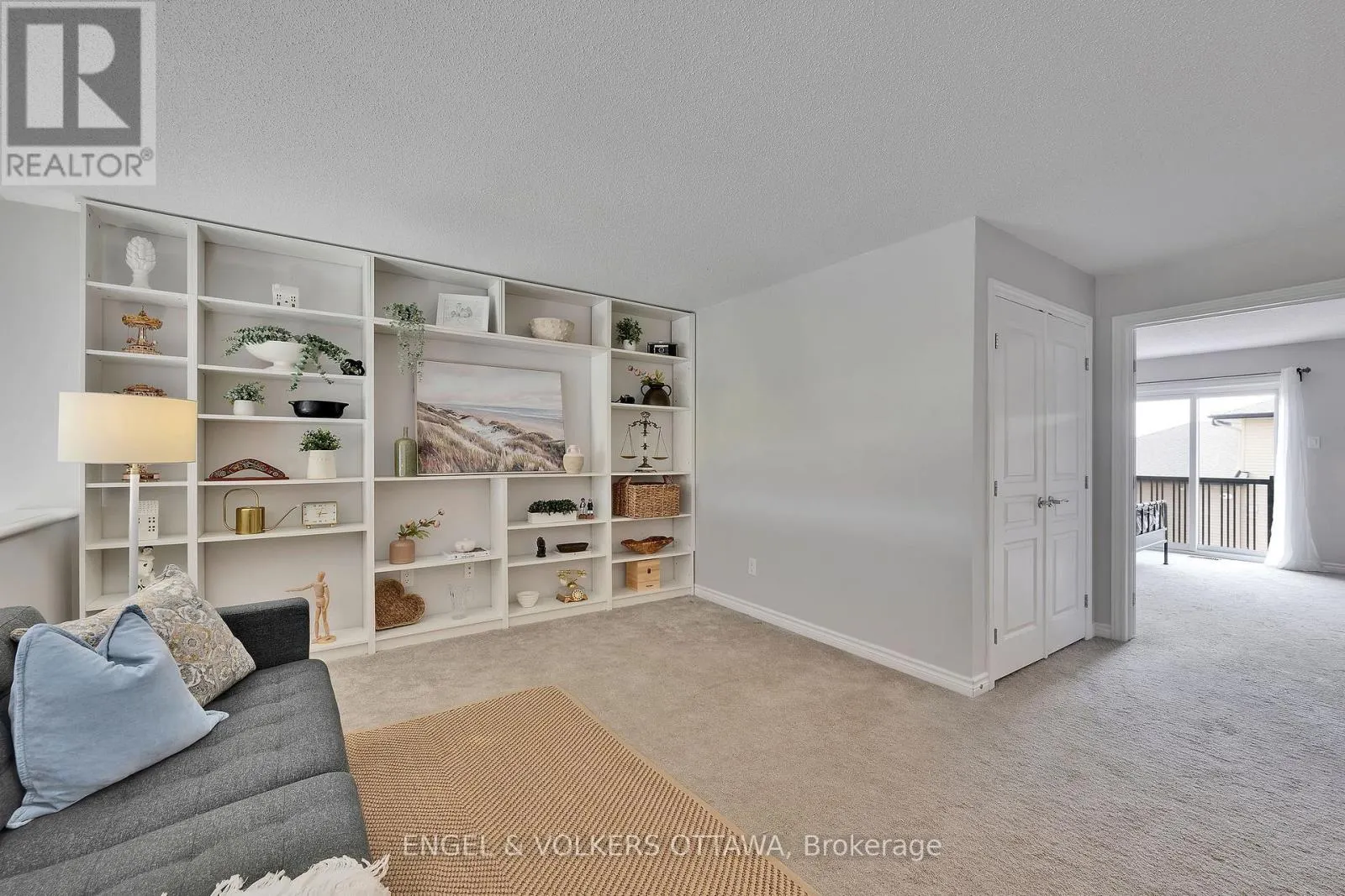 262 PEMBINA PRIVATE