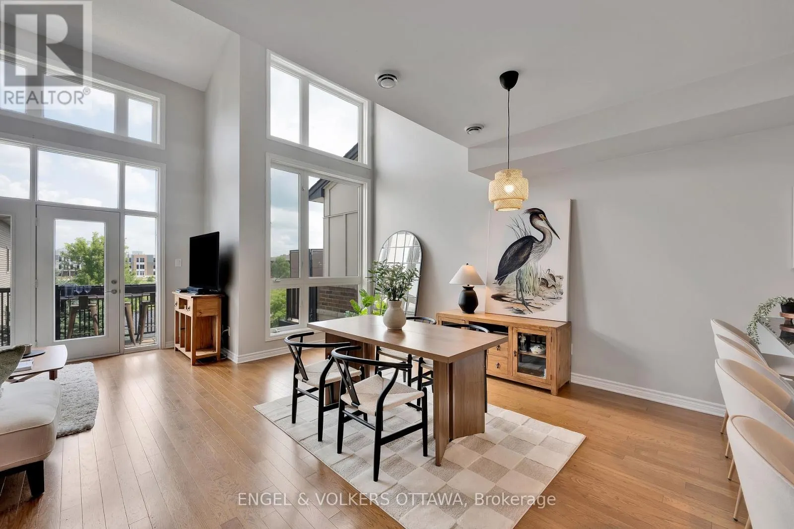 262 PEMBINA PRIVATE