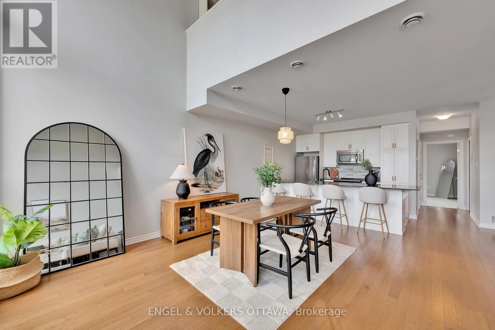 262 PEMBINA PRIVATE
